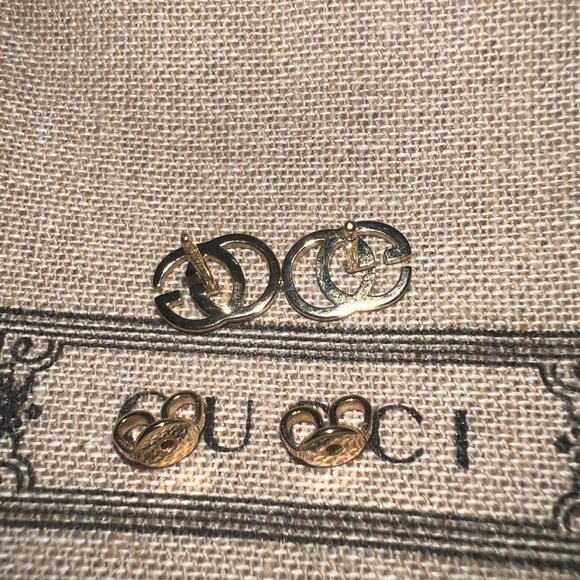 Gucci 18 Yellow Gold GG Logo Earrings - Picture 3 of 10